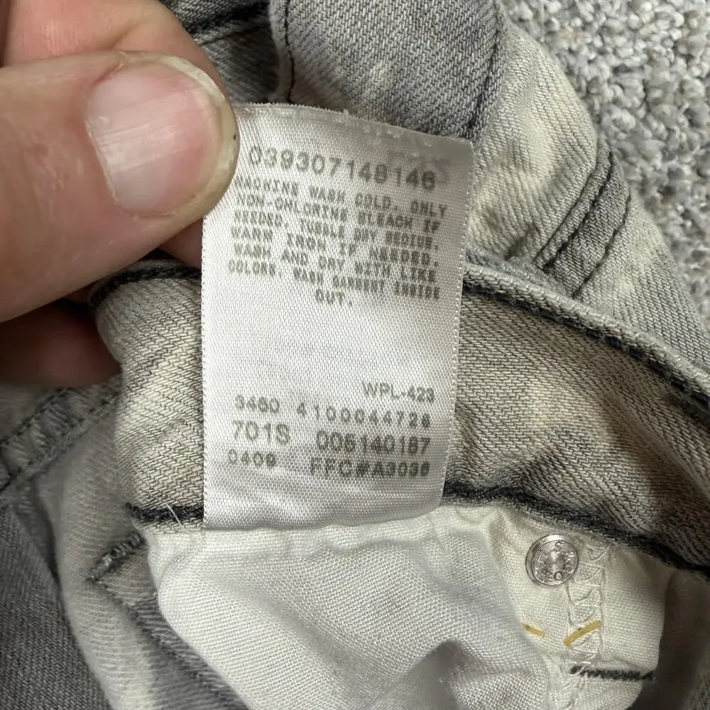 Levis 514 Jeans Mens 36x31 Gray Slim Straight Acid Wash Distressed Denim Skater